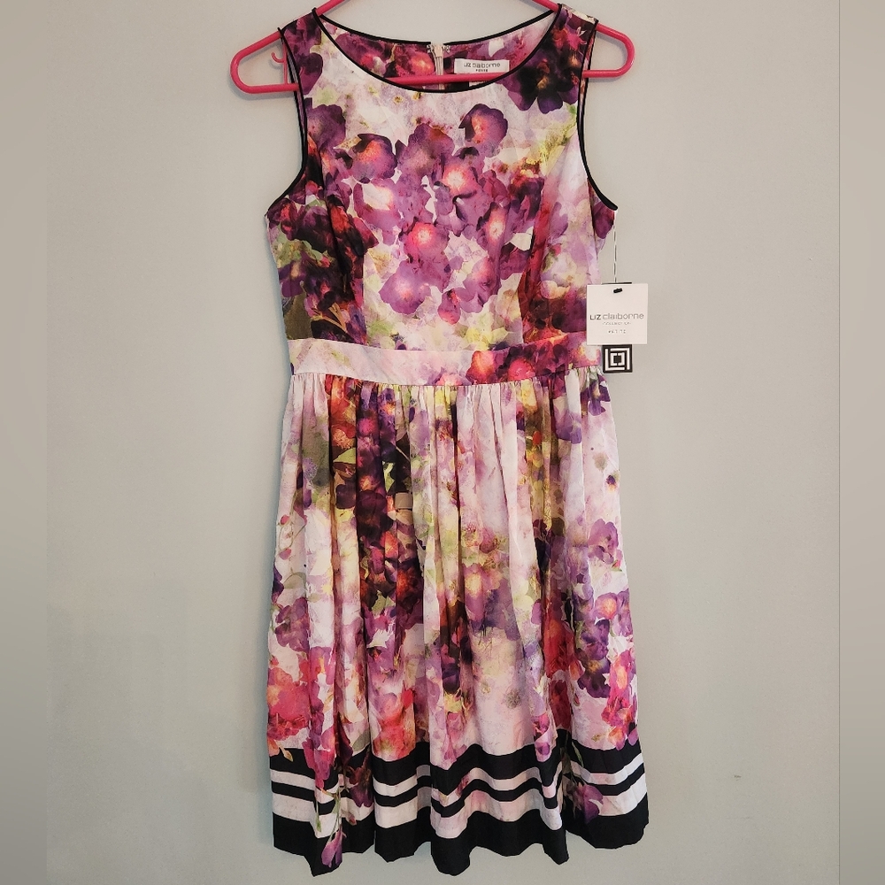NWT Liz Claiborne Floral Print Dress with Black trim.  Beautiful.   Size 8P